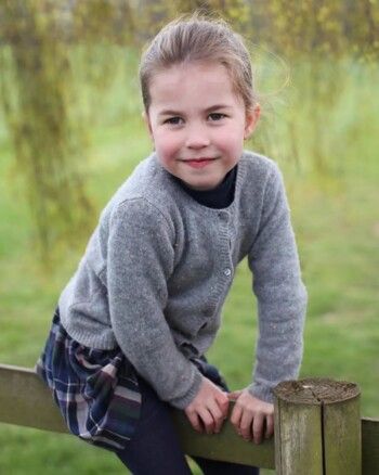 الأميرة شارلوت تحتفل بعيدها العاشر .. إليكم أجمل اللقطات لها