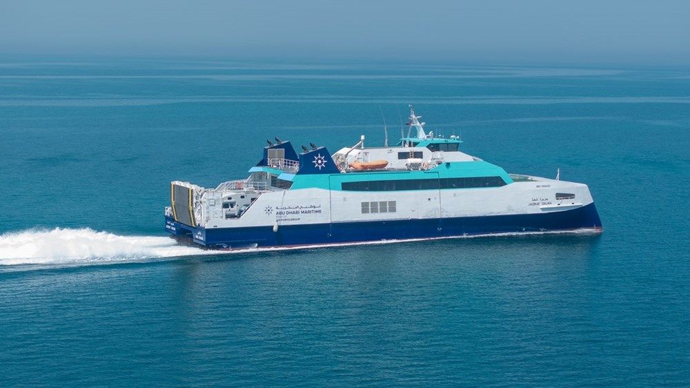 حمدان بن زايد يدشن عبّارتين جديدتين في جزيرة دلما