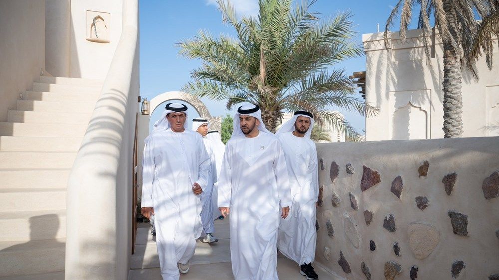 حمدان بن زايد يدشن عبّارتين جديدتين في جزيرة دلما