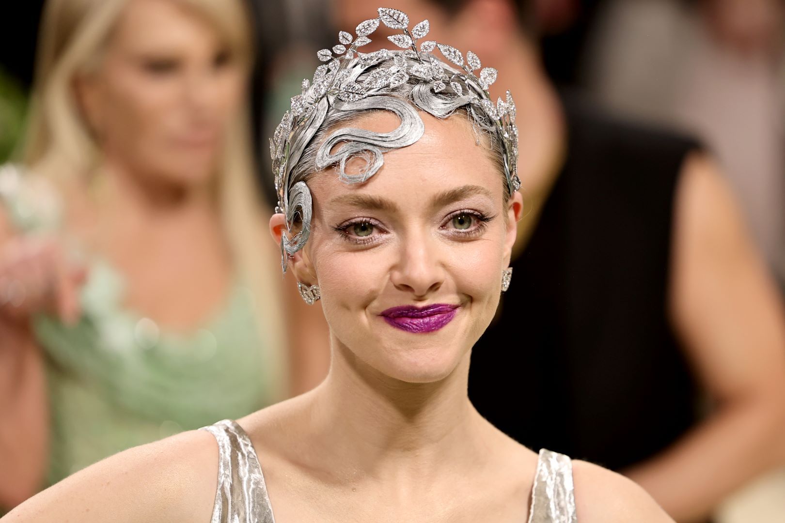 7 صيحات جمالية استثنائية للنجمات سجلها حفل ميت غالا 2024.. شاهديها بالصور