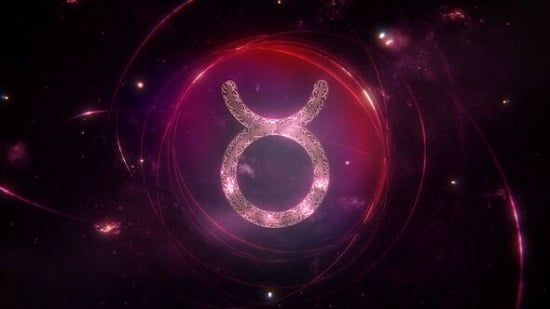 طالع الأبراج: توقعات المال والعمل والحب لمواليد برج الثور في شهر مايو