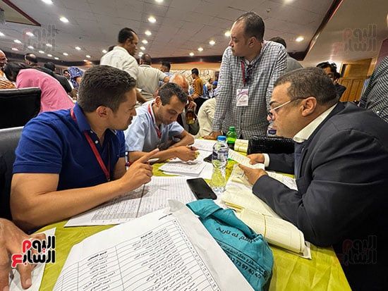 استمرار فرز الأصوات على عضوية مجلس نقابة الصحفيين.. صور