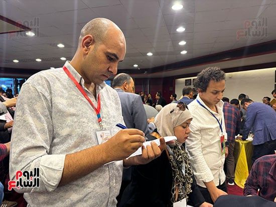 استمرار فرز الأصوات على عضوية مجلس نقابة الصحفيين.. صور