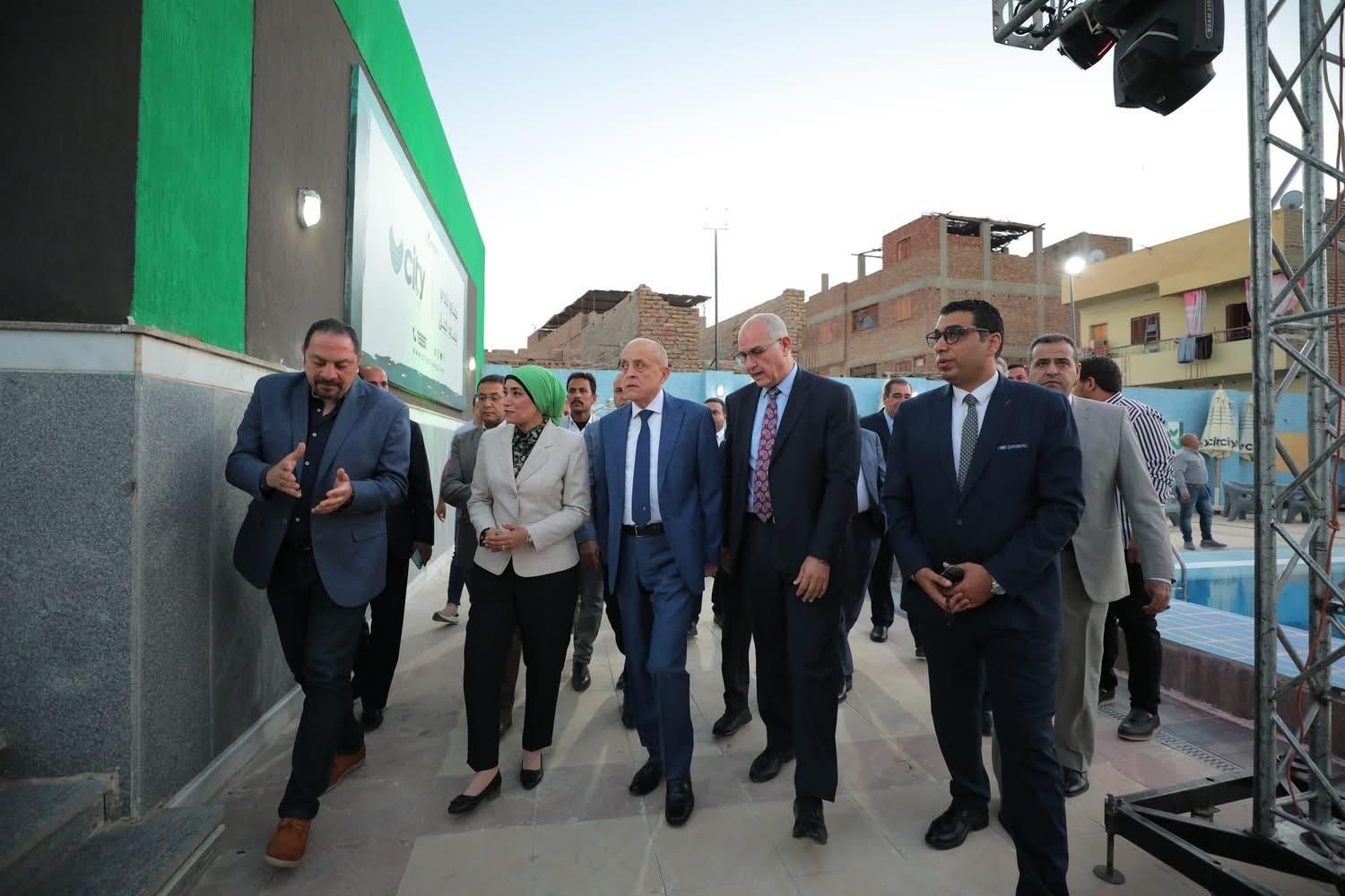 افتتاح حمام السباحة الأولمبي بسيتي كلوب الأقصر بحضور المحافظ وقيادات الرياضة