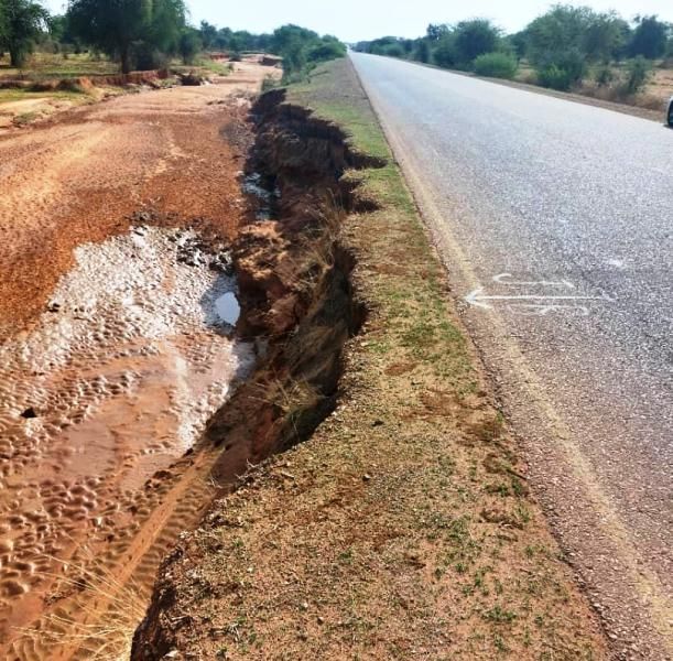 التراخي والتماهي مع الخونة والعملاء شجّع عدداً منهم للعبور الآمن حتي عمق غرب ولاية كردفان وشاركوا في استباحة مدينة النهود