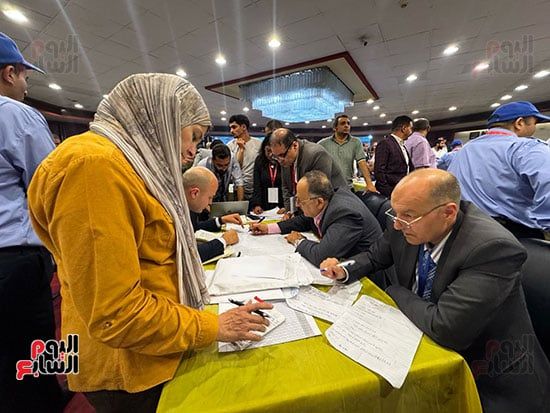 استمرار فرز الأصوات على عضوية مجلس نقابة الصحفيين.. صور