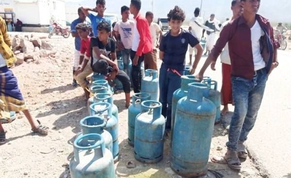 سقطرى.. شركة إماراتية ترفع أسعار المشتقات النفطية إلى مستويات خيالية