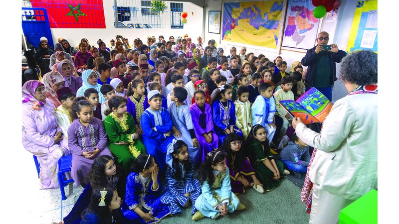 الامارات | «كان ياما كان» توزع 5 مكتبات مصغّرة على مدارس مغربية