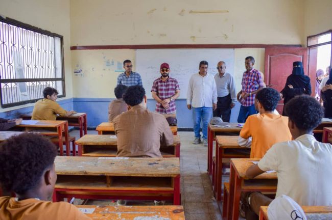 مدير عام صيرة يدشّن امتحانات الثانوية العامة للعام الدراسي 2024-2025