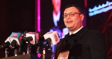 وزير الإسكان يتابع موقف تنفيذ المشروع السكني "ديارنا" المطروح للحجز حاليا