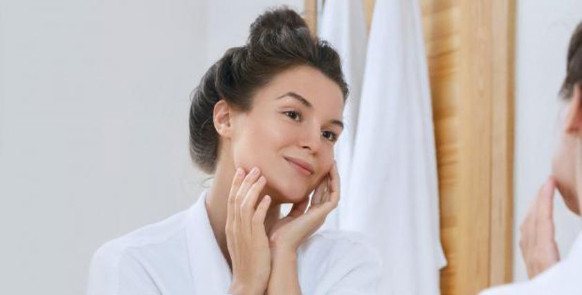 «صيام البشرة».. موضة جديدة أم استراحة تستحقها بشرتك؟