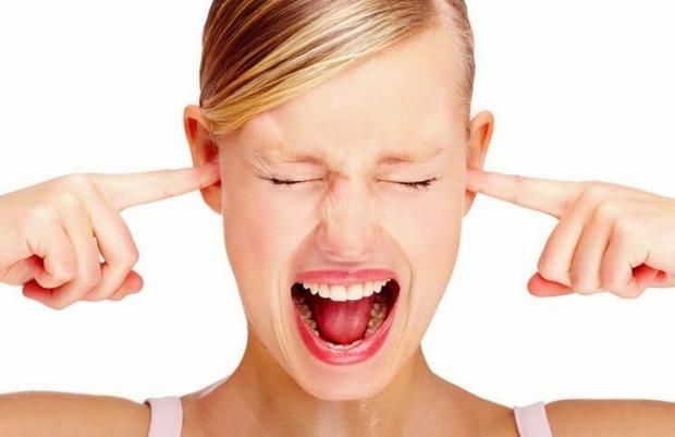 متى يكون طنين الأذن مؤشرا على مشكلة صحية خطيرة؟