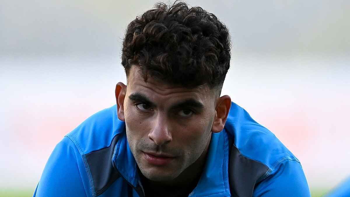 بعد شهر من الغياب والأزمات.. زيزو "المحاصر أمنيًا" يعود لتدريبات الزمالك المنفردة!