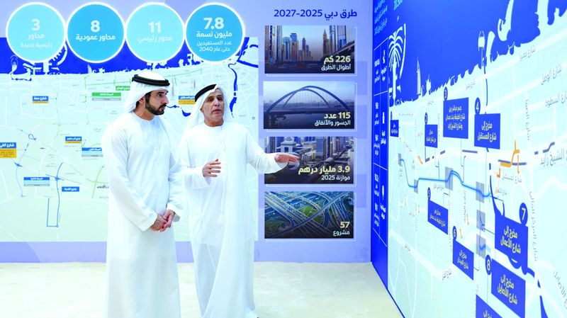 الامارات | حمدان بن محمد يطّلع على سير العمل في محاور طرق استراتيجية بدبي
