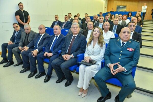 جامعة الروح القدس تخرّج ضباطًا في الجيش اللبناني من برنامج تدريبي متخصص في "إدارة الأزمات وحوادث احتجاز الرهائن"