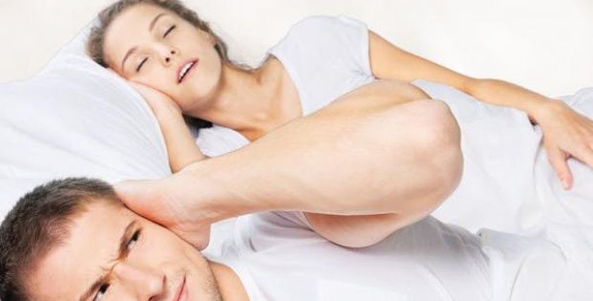 الشخير الليلي قد يقودك للسكتة الدماغية.. دراسة توضح