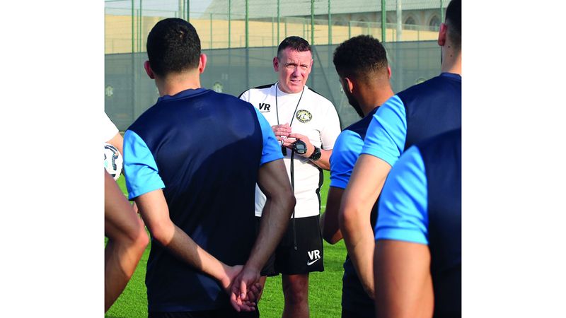 الامارات | رازوفيتش مستمر مع كلباء.. وحدد طلباته للموسم الجديد