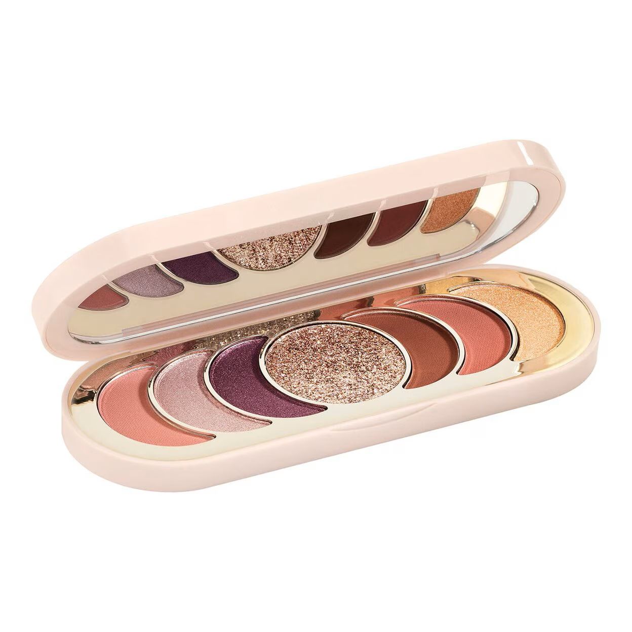 ظلال العيون الباستيل: توقيع مكياج مشرق من الماركات العالمية في صيف 2025