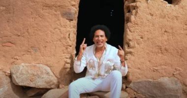 مصطفى شوقي يطرح أحدث أغانيه بعنوان "زي الدهب"