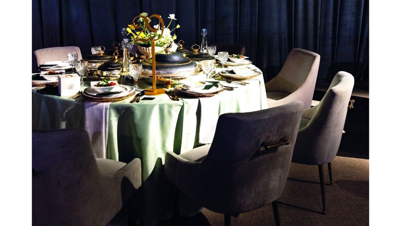 الامارات | «زفة حراير» بعيون عرسان.. مبادرة تعكس  روح التلاحم والتكافل الاجتماعي