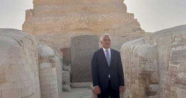 وزير الثقافة والسياحة التركي يزور أهرامات الجيزة ويشيد بعراقة الحضارة المصرية القديمة