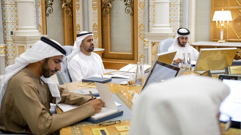 الامارات | برئاسة ذياب بن محمد.. «مؤسسة إرث زايد الإنساني» تعتمد استراتيجية السنوات الـ 5 المقبلة