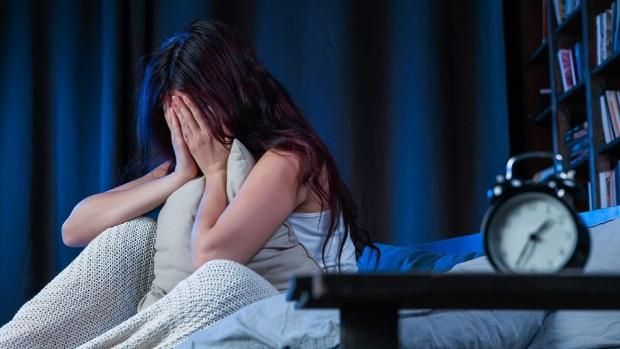 هل حبوب النوم هي حل الأرق؟.. تعرف على مخاطرها