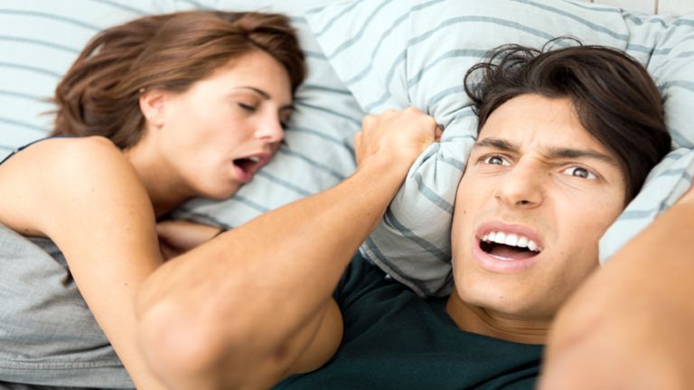 ظاهرة ليلية شائعة قد تكشف سرا خطيرا عن صحتك