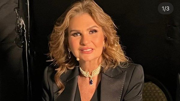 بالبدلة السوداء .. يسرا تتألق بإطلالة أنيقة في أحدث ظهور