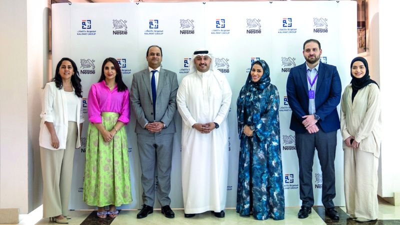 الامارات | «عالم من القصص» تؤسس 120 مكتبة في مستشفيات الدولة