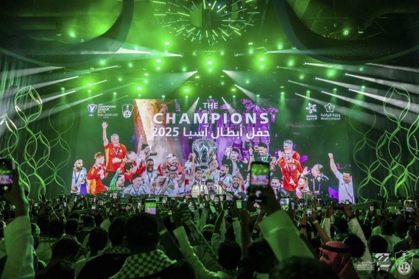 احتفالات الأهلي تتواصل بكأس آسيا للنخبة