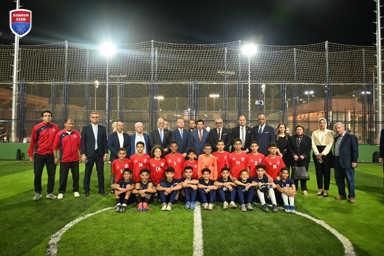 وزير الرياضة ومحافظ القاهرة ورئيس نادى الزهور يفتتحون 9 ملاعب بفرع مدينة نصر