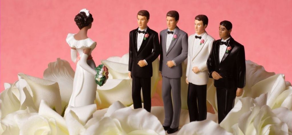 شاهد بالفيديو.. فتاة سودانية تثير ضجة غير مسبوقة: (أرغب في الزواج من أربعة رجال لأنو واحد ما بقضي)