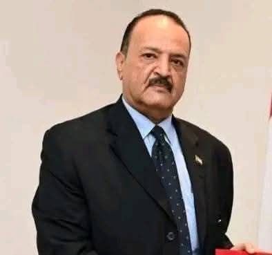 بالصورة.. الإعلامية داليا الياس تهاجم سفير السودان السابق بالإمارات: (زمان قلت ليكم الراجل البيصبغ شنبه ماترجوا منه خير.. يخسي ومرض نفسي)