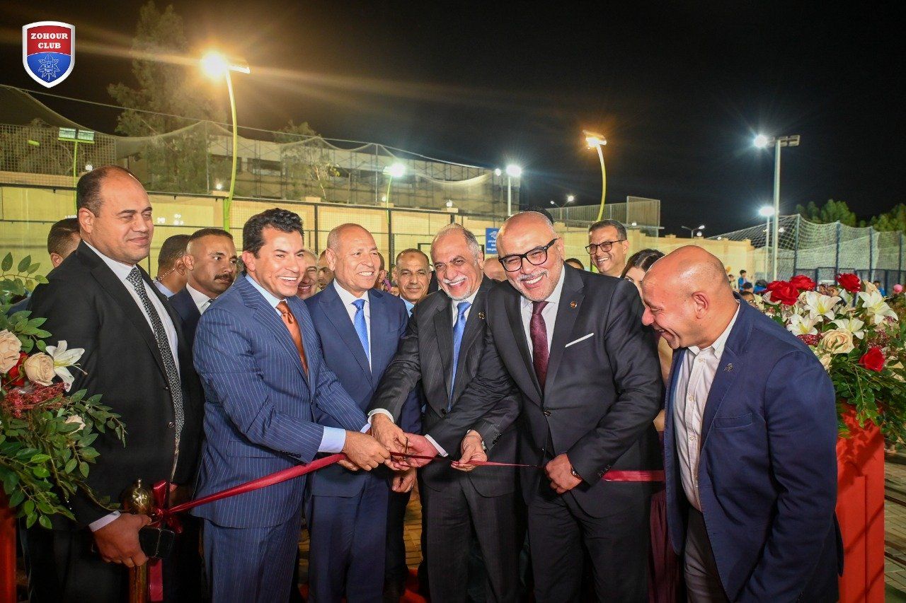 وزير الرياضة ومحافظ القاهرة ورئيس نادى الزهور يفتتحون 9 ملاعب بفرع مدينة نصر