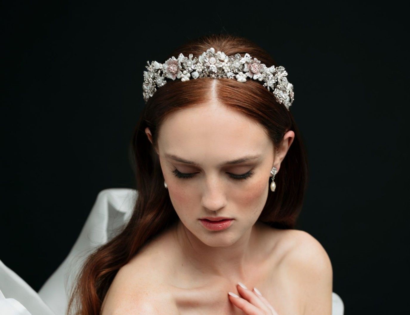 كيف تعتنين بشعرك في شهر العسل؟ خطوات بسيطة لتجديد خصلاتك بعد الزفاف