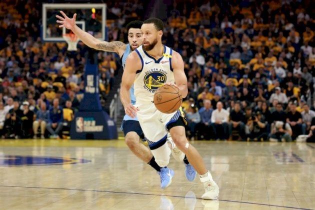 "أن بي ايه": الإصابة تبعد كوري لمدة أسبوع