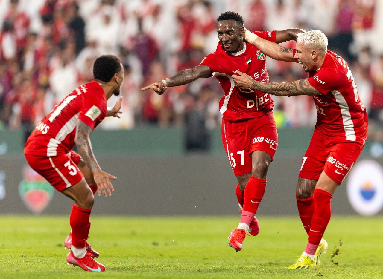 الامارات | يوري سيزار ينتزع عرش «الملك» ويُتوّج شباب الأهلي بطلاً لكأس رئيس الدولة