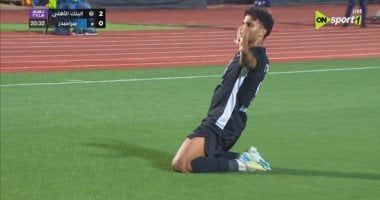 أسامة فيصل يضيف الهدف الثانى للبنك الأهلى فى شباك بيراميدز بالدقيقة 21