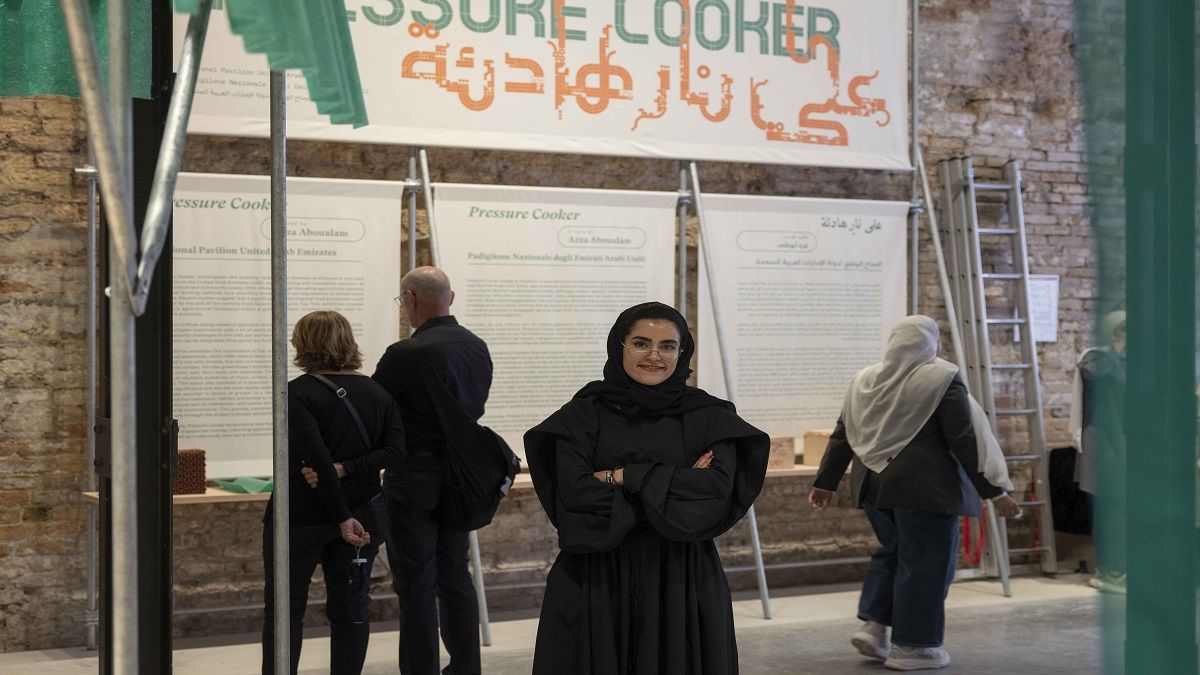 الامارات | إبداع إماراتي من قلب الصحراء يزين بينالي البندقية