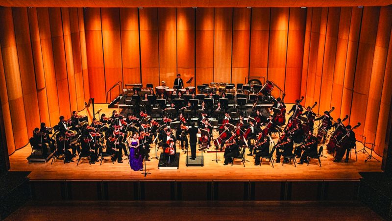 الامارات | مهرجان أبوظبي.. عروض إبداعية تكرس «العالم في مدينة»