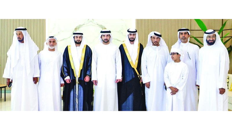 الامارات | حمدان بن محمد يحضر أفراح المنصوري والمهيري