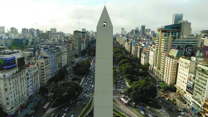 الامارات | مصعد يتيح الوصول إلى قمة مسلة بوينس آيرس