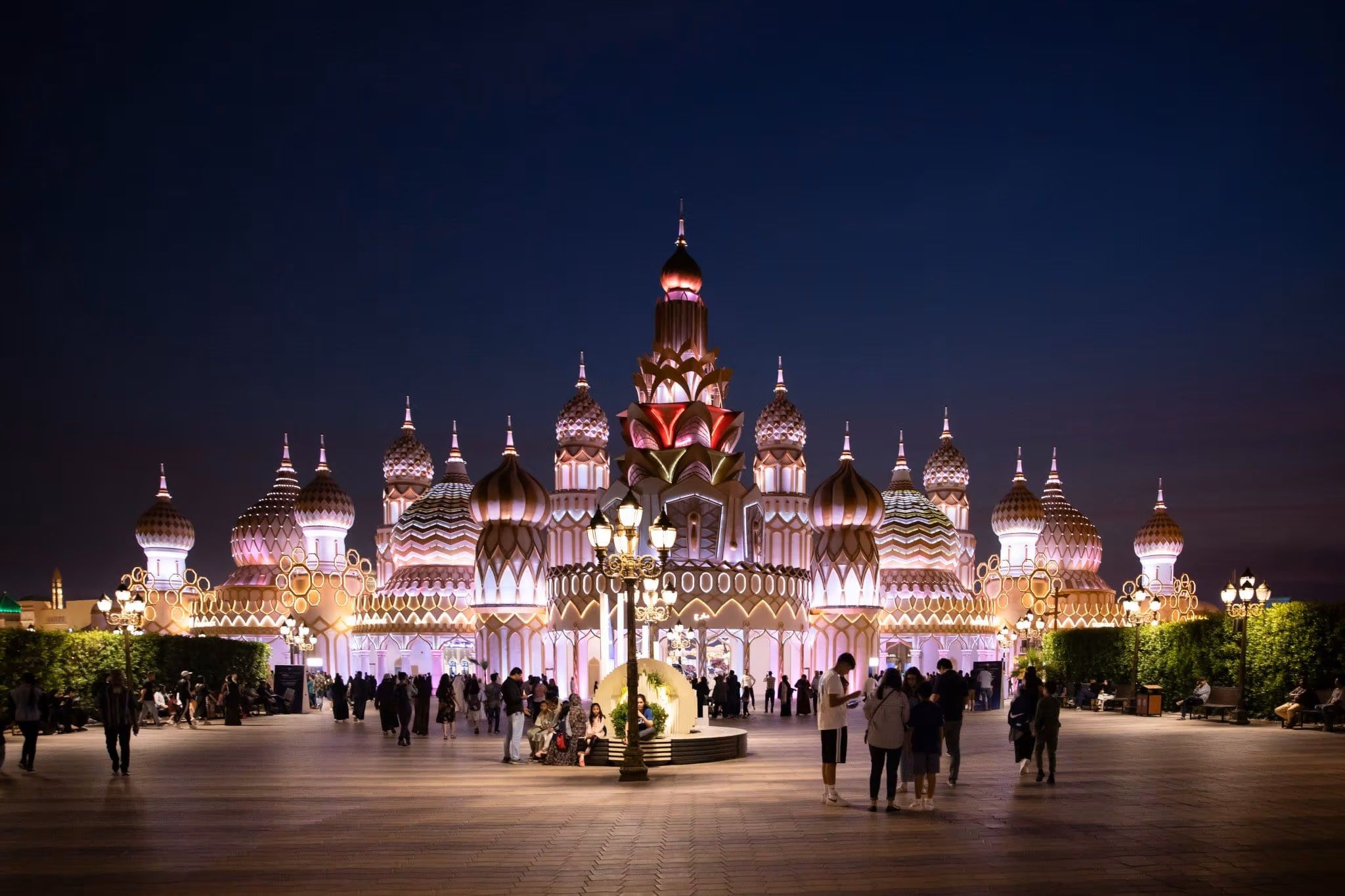 الامارات | القرية العالمية تعلن تمديد موسمها الـ 29 حتى الـ 18 من مايو