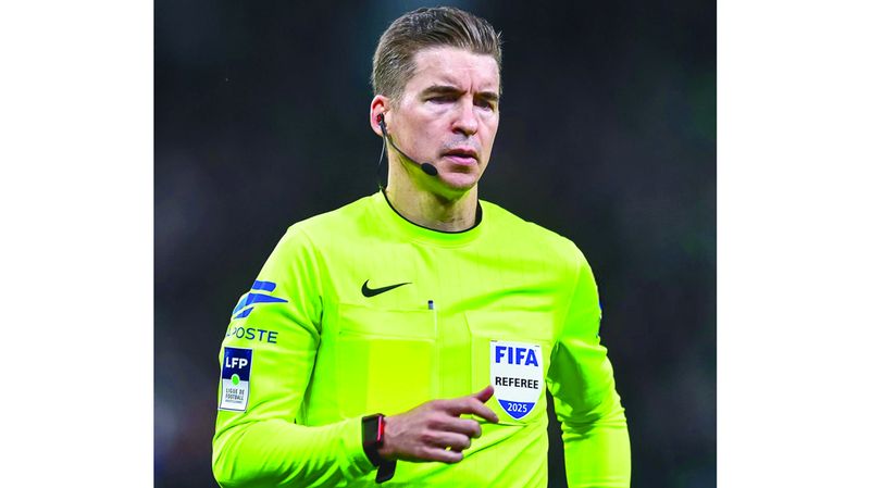 الامارات | العاجل: الحكم الفرنسي فرانسوا قاد نهائي الكأس بلا أخطاء مؤثرة