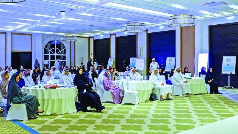 الامارات | «DXB500» يختتم أعماله بتأهيل دفعة جديدة من قيادات الاتصال والإعلام في دبي            