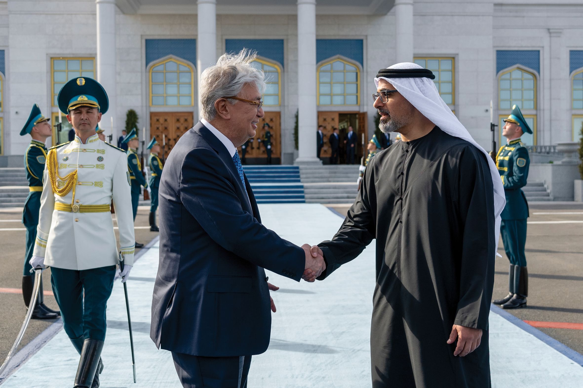 الامارات | ولي عهد أبوظبي يختتم زيارة رسمية إلى كازاخستان