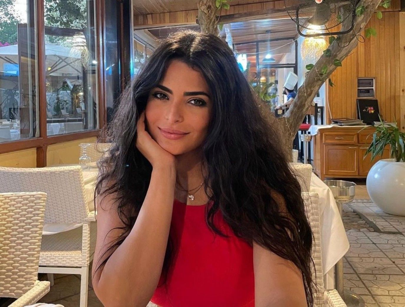 أسماء جلال تنشر صورة من كواليس إن غاب القط وتعلق: درجة حرارة 40