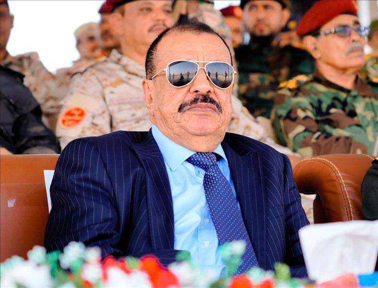 اللواء بن بريك يكشف حقيقة تقديم استقالته من المجلس الانتقالي