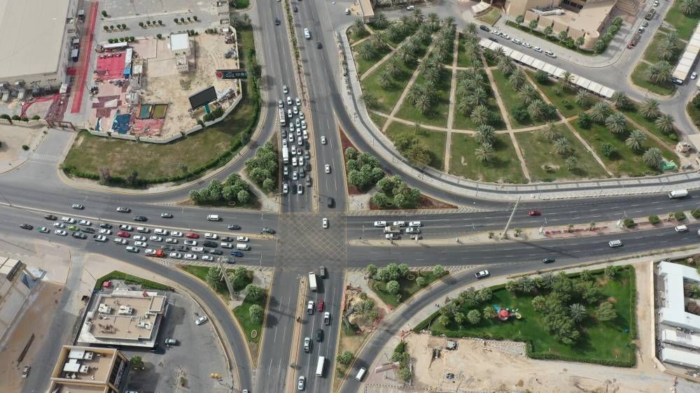3 معايير لإغلاق تقاطع حيوي بالأحساء